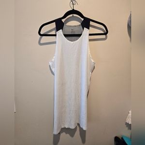 Nike Workout Shirt (L)